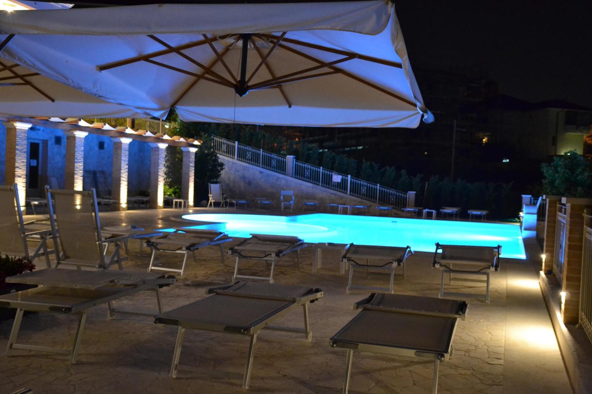 Incantea Resort Торторето Экстерьер фото
